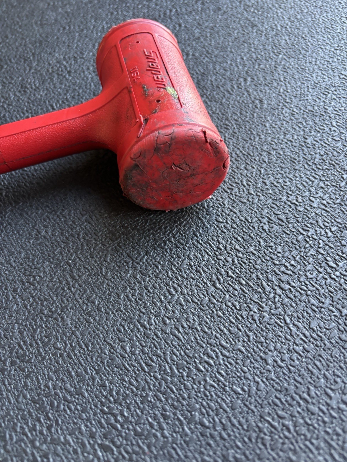 Snap-On Tools HBFE32 Soft Grip Dead Blow Hammer Mallet 32 oz RED USA