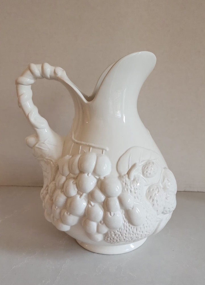 Gibson Houseware Designs White Embossed Fruit Accessories 3 Quart Pitcher 10"
