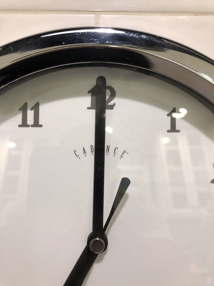 Vintage Cadence Silver Round Wall Clock Works