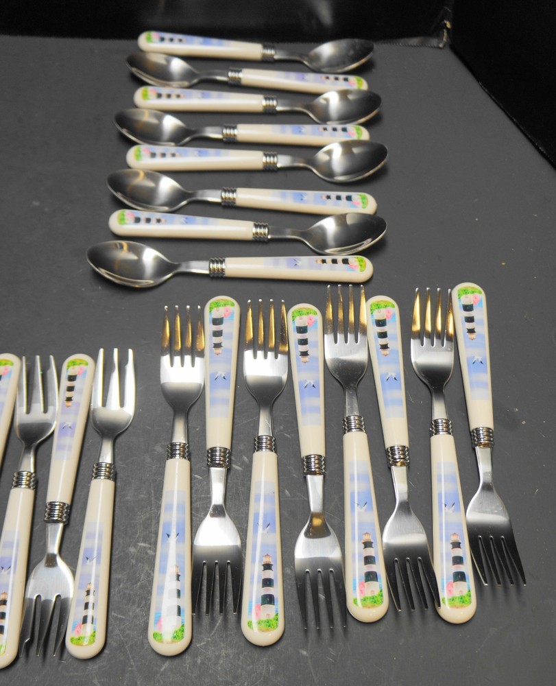 Thomson Lighthouse Pattern Flatware 39 Pieces