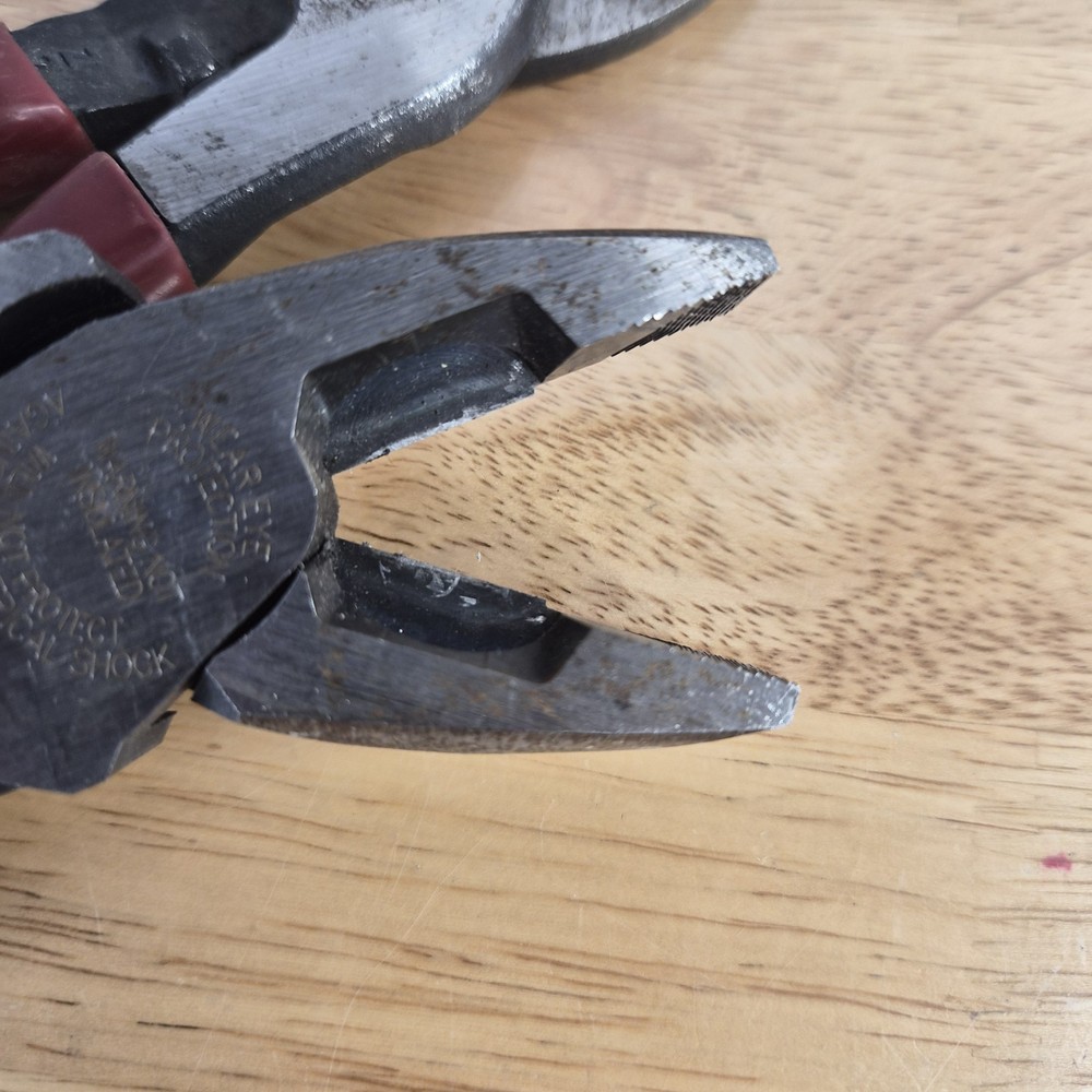 Klein Tools J63050 Journeyman™ High Leverage Cable Cutter & Klein Tool D213-9NE