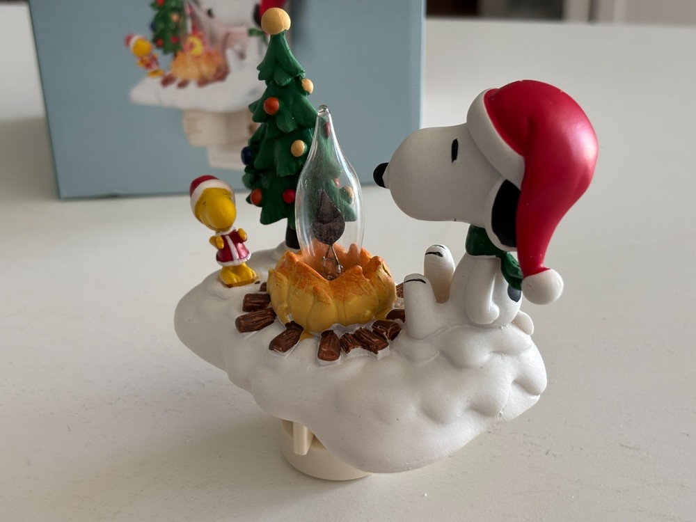 Peanuts Outdoor Campfire Night Light