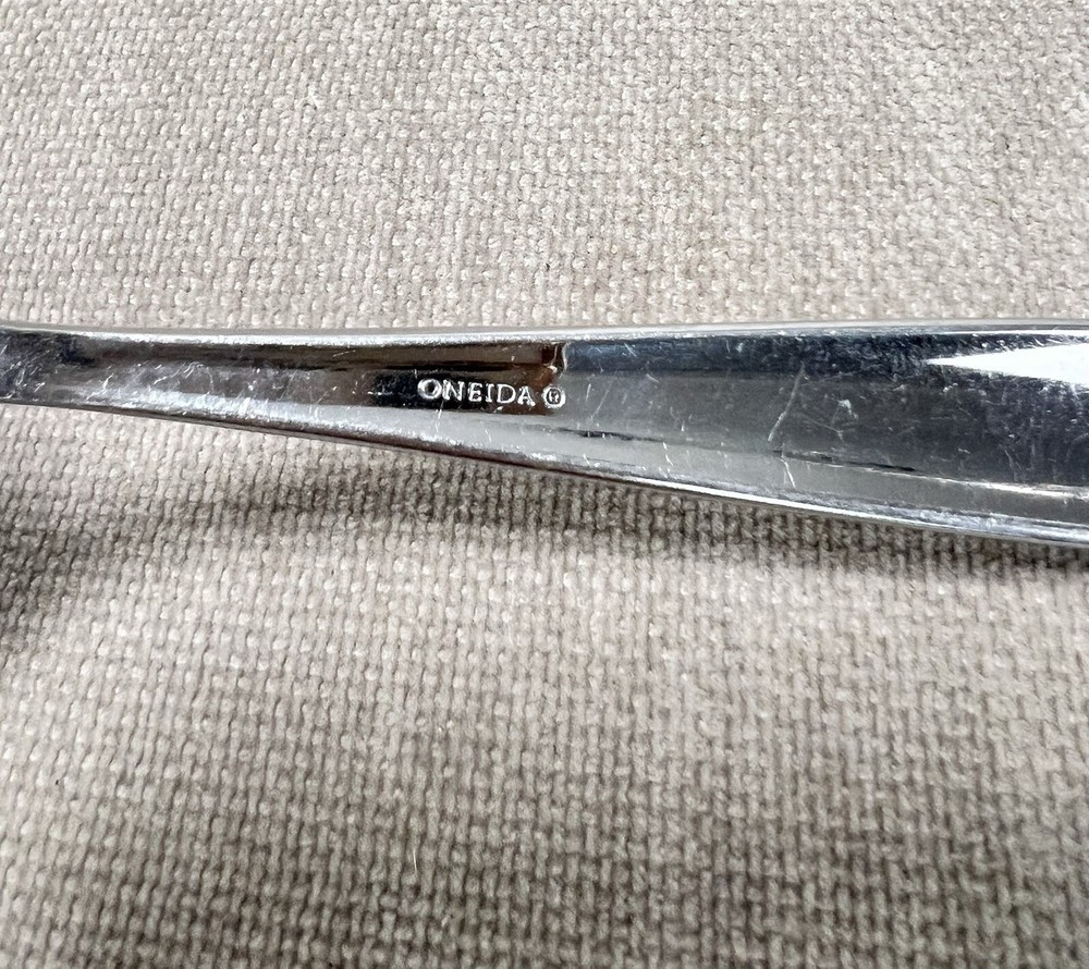 Oneida SATIN BRISTOL EVERDALE Stainless 18/0 Dinner Fork Silverware Flatware (2)