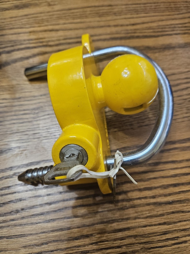 Boat, camper, trailer Lock W/2 Keys