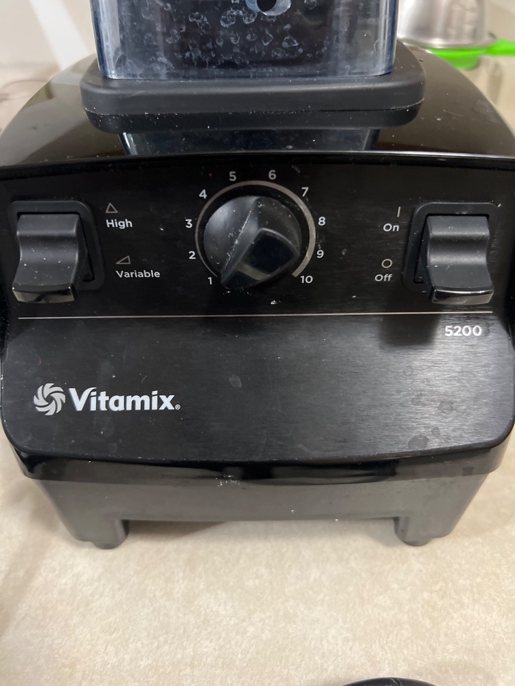 Vitamix 5200 Variable Speed Blender purchased on 2024 Black. Excellent condition