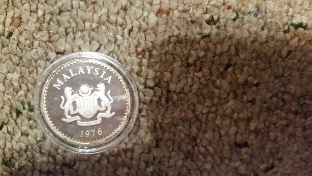 1976 MALAYSIA, 15 Ringgit, Seladang, silver .925