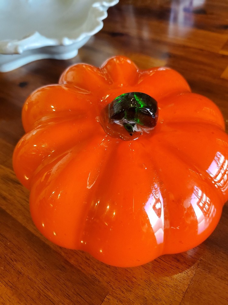 Glass Orange Pumpkin 3'' width hand blown