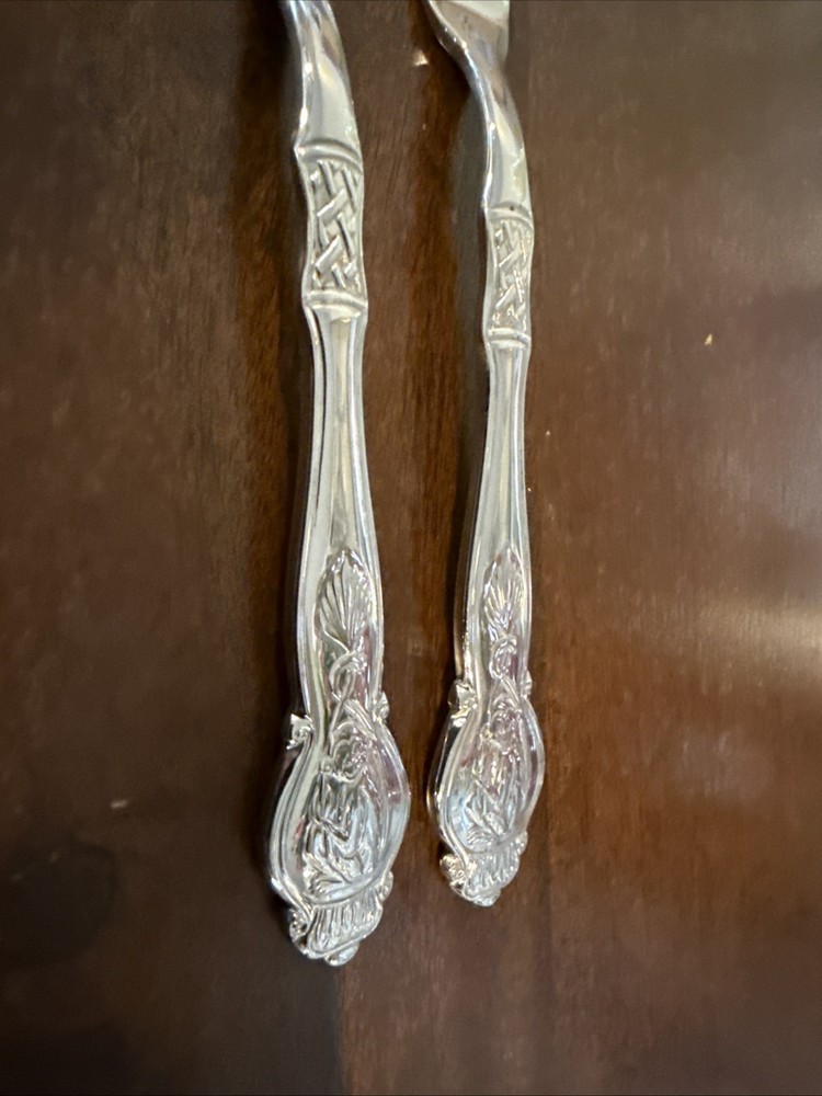 Wallace Silver Monkey Solid 7 1/8” Butter Knife 2 Total Sold Each Look