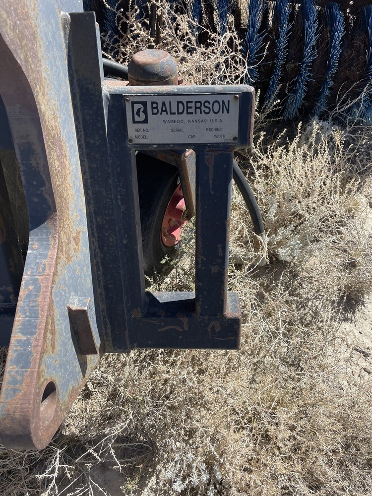 Balderson /Caterpillar IT BROOM Sweeper Attachment