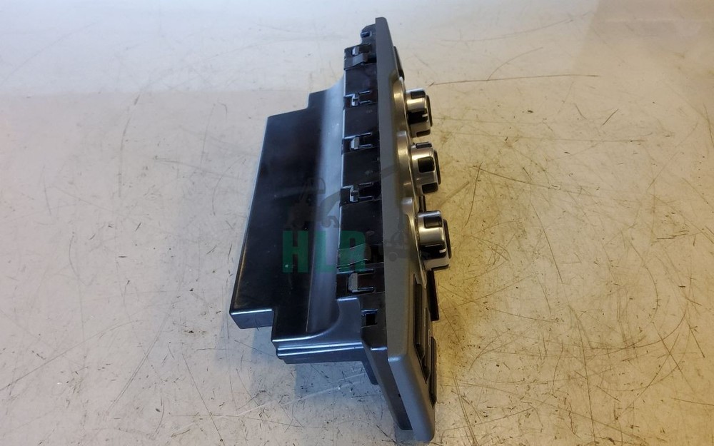 Range Rover L322 Heated Seat & Climate Control Panel JFC500580