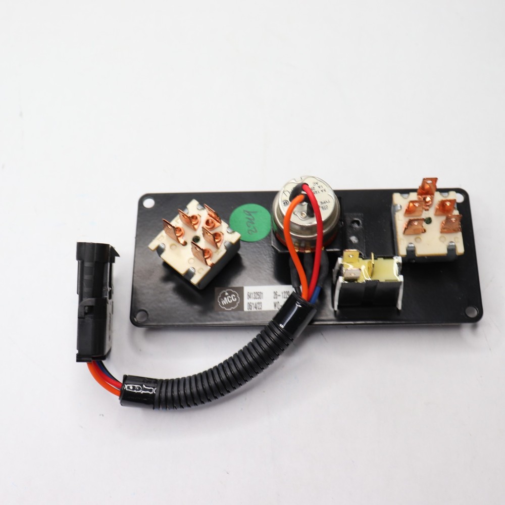 Defroster Control Panel 64132501