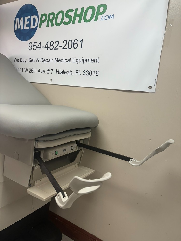 Midmark / Ritter 623 Power Exam Table