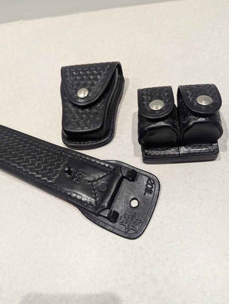 Texas Shoemaker Basket Weave Belt Speedloader Pouch Handcuff Case