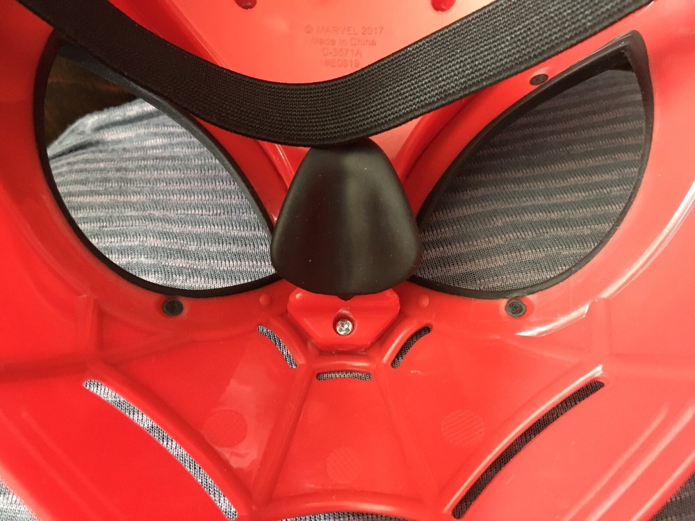 Marvel Spider-Man adjustable Talking Mask by Hasbro SA 2017