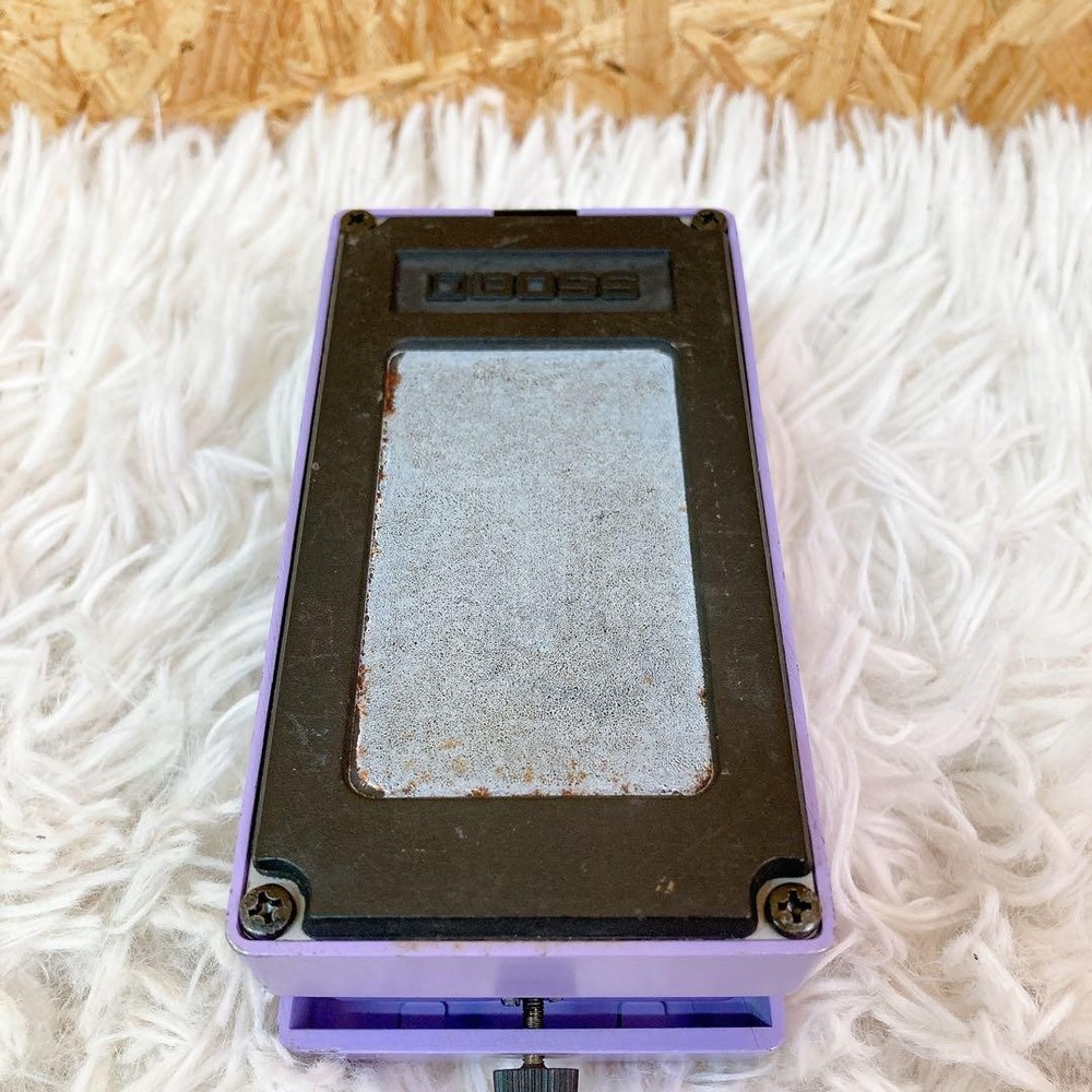 BOSS Dimension C DC-2 Effects Pedal Operation Confirmed