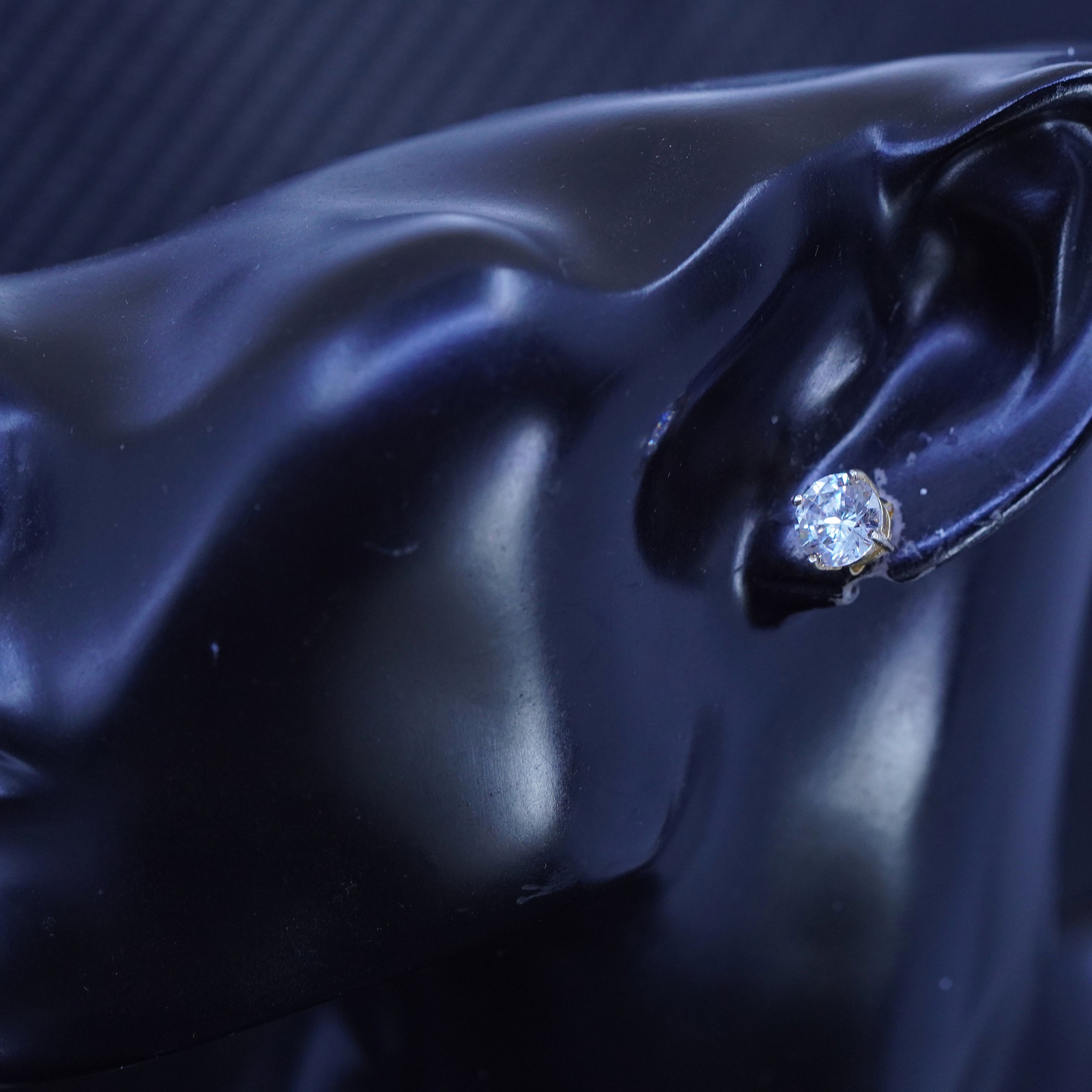 8mm, Vintage sterling silver 925 studs earrings with clear cz