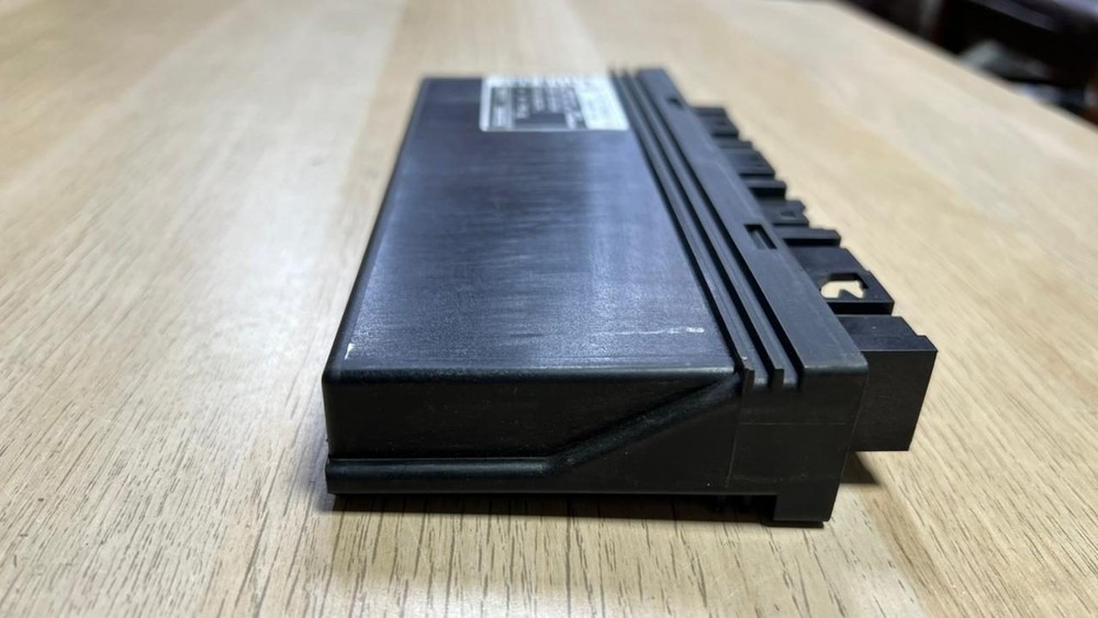 BMW Body Control Module 9168835 E60 and E61 5 Series