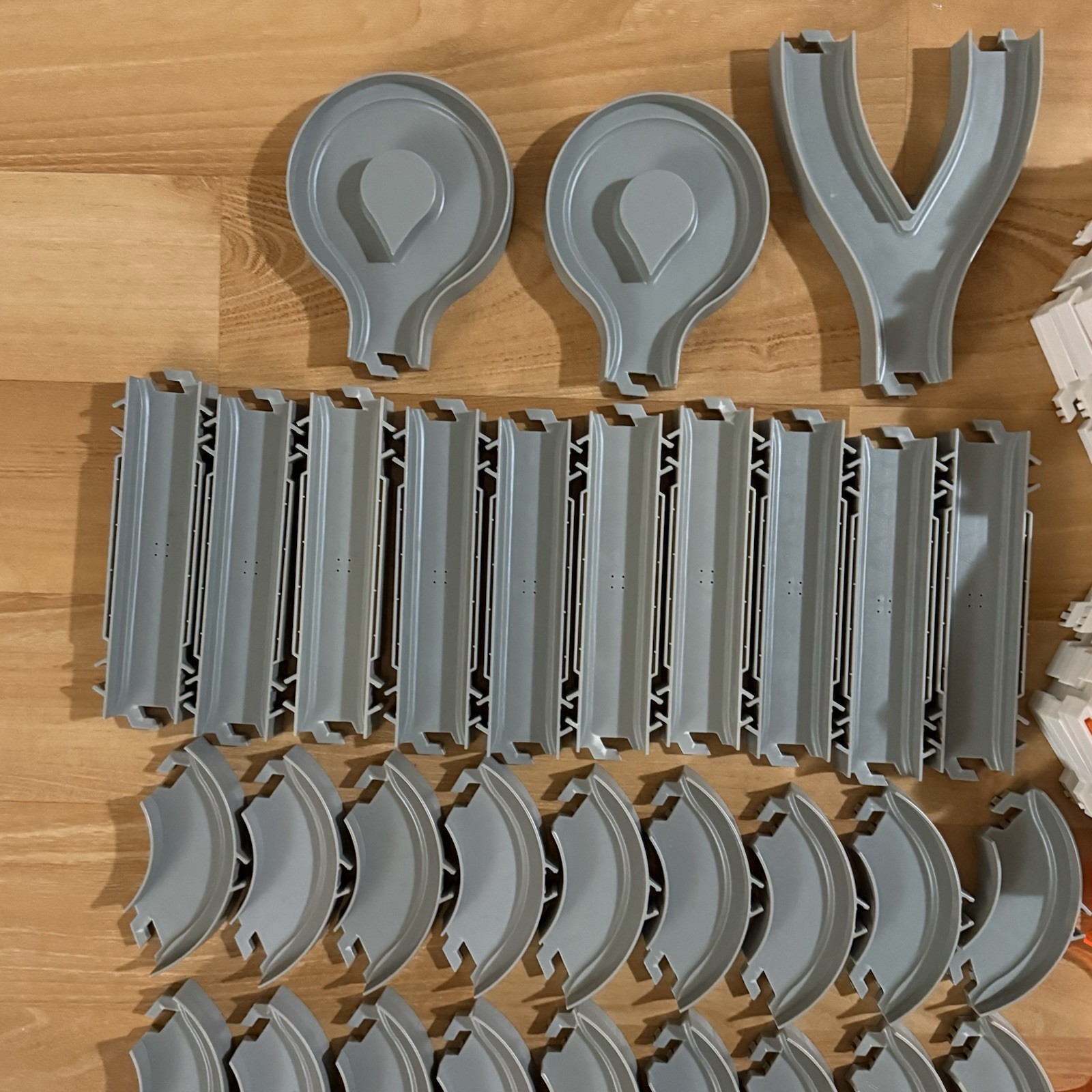 Hexbug Nano Bridge Battle Habitat Set & 9 Vibrating Micro Robotic Creatures Lot