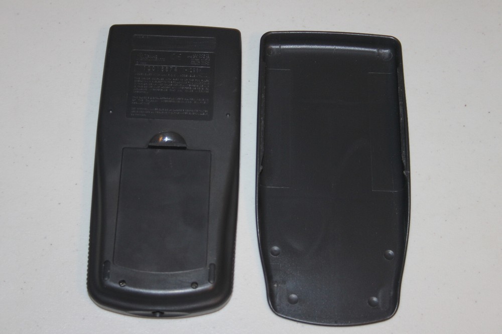 Texas Instruments TI-83 Plus Graphing Calculator with cover, TESTED & WORKING
