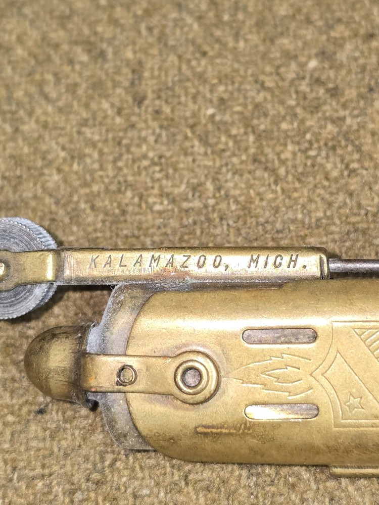 WWII Bowers Trench Lighter