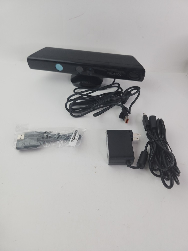 XBox 360 Kinect Sensor Model 1414 + Kinect Adventures Microsoft