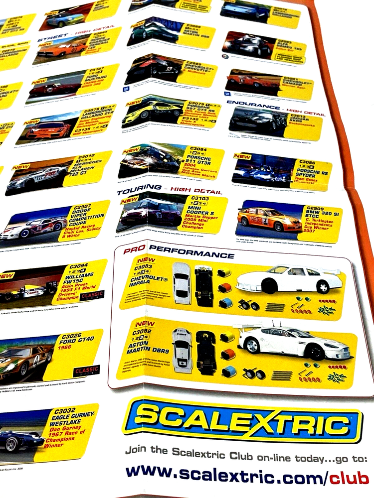 Scalextric 1:32 2010 Pamphlet