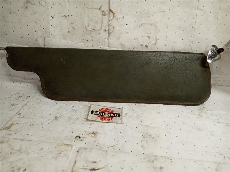 1990 Peterbilt Passenger Sun Visor, Dirty   (10430430