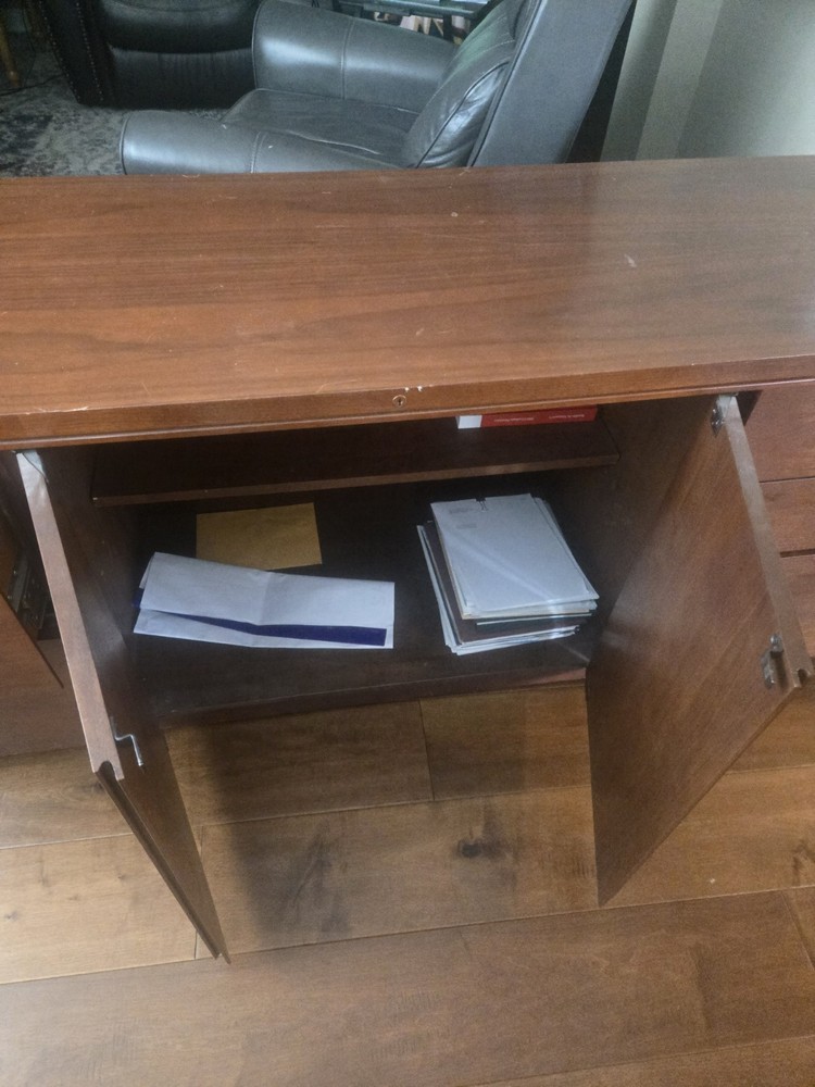 Mid Century Modern Credenza/Sideboard/Buffet