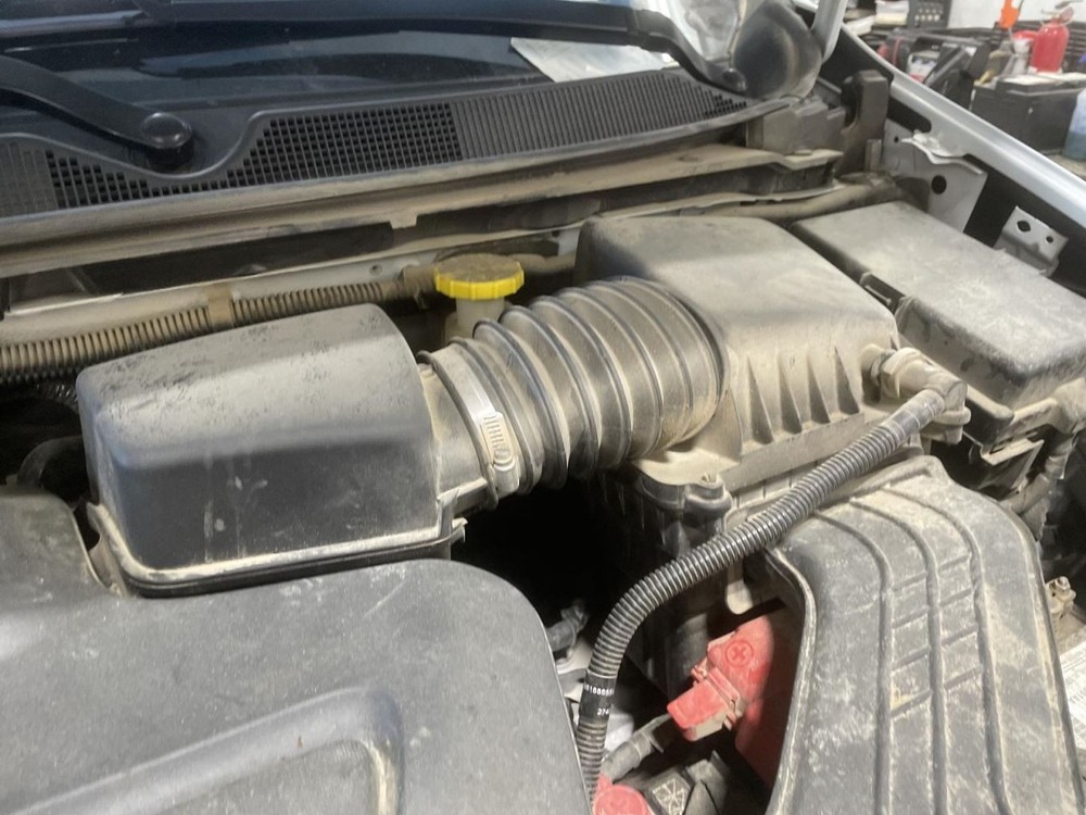 Fuse Box Engine Fits 20-22 VOYAGER 1072007