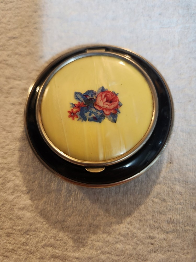 Vintage Pressed Powder Case