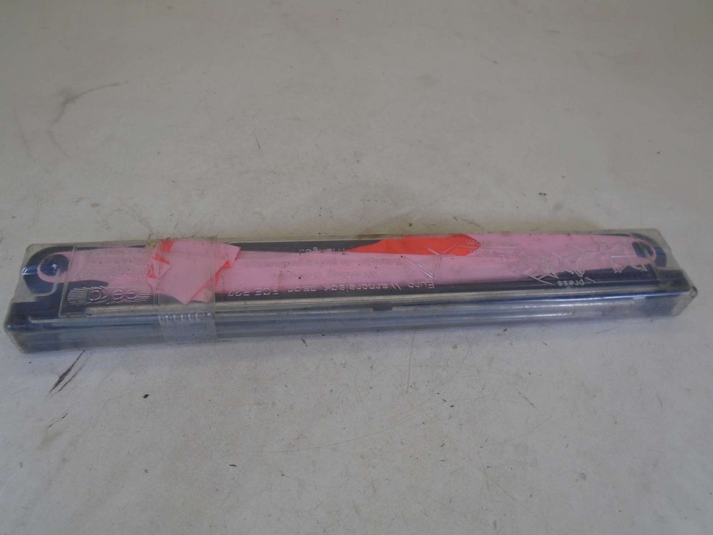 RENAULT CLIO DYNAMIQUE 3 DOOR 2005-2009 WARNING TRIANGLE AND CASE