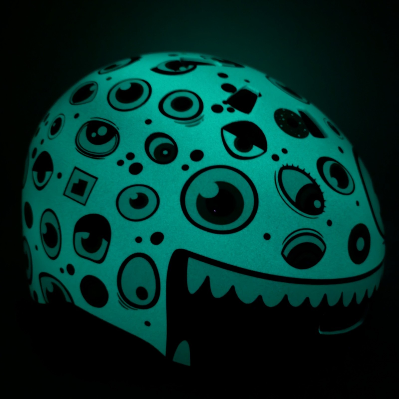 Nutcase Little Nutty Multi-Sport Helmet All Eyes On You Toddler 18 7/8–20.5"