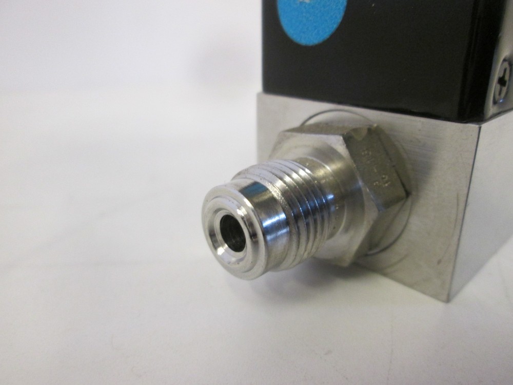 Unit Instruments, UFC-1100A, Mass Flow Controller, 1 SLPM, N2, Used