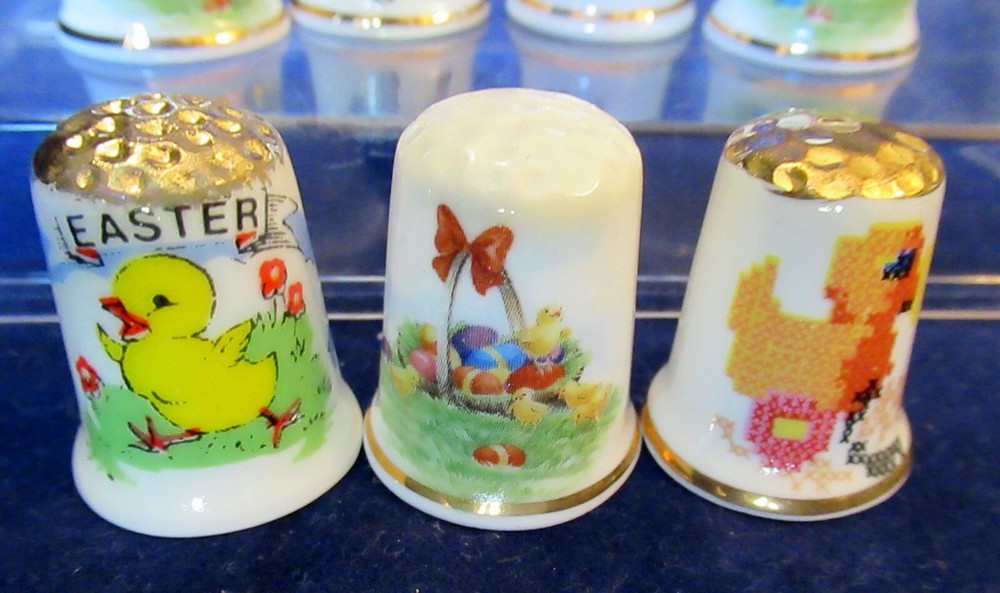 7 x Bone China Thimbles Celebrating Easter Chicks Bunny Rabbits