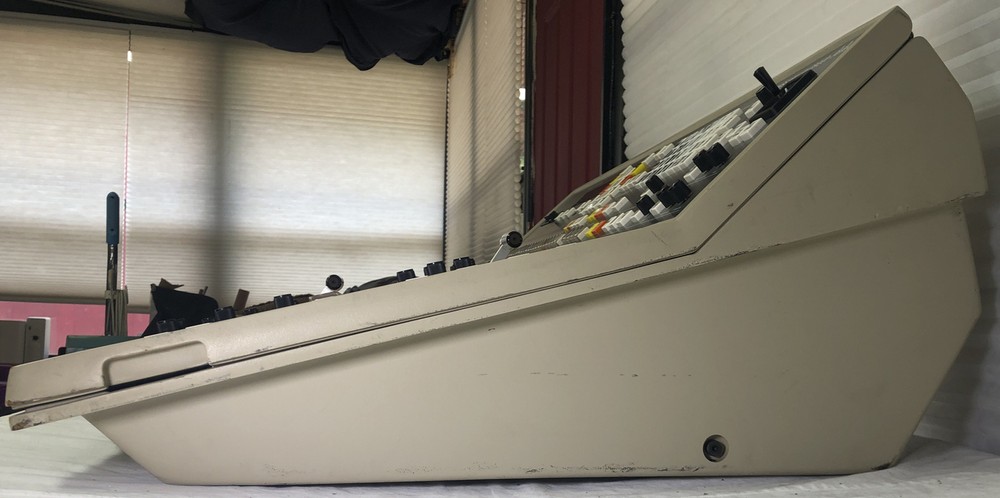 Grass Valley Group Control Panel model 200