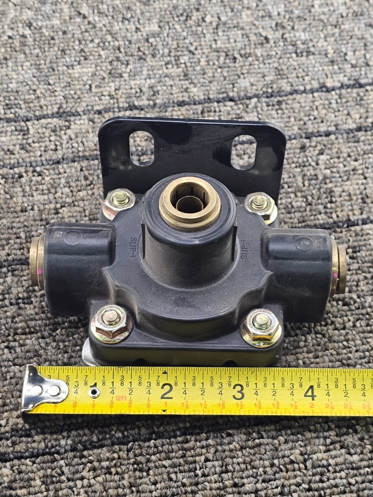 Bendix 3518868C2 Quick Release One Valve Pushlock