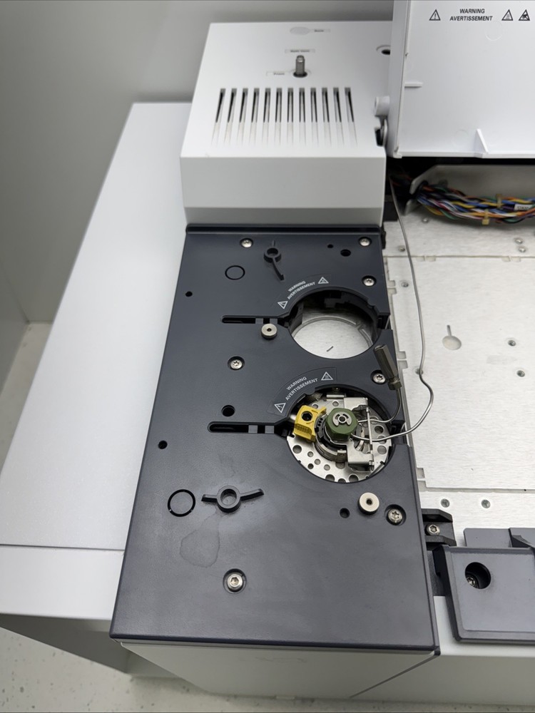 Agilent 7890B Gas Chromatography System