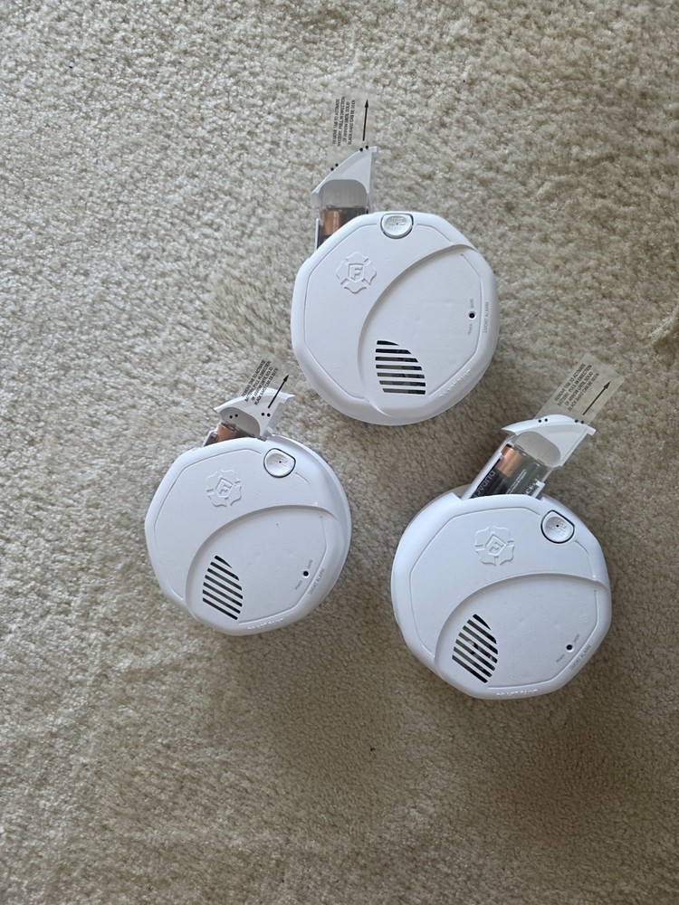 3 BRK Hardwired (with Battery Back-Up) Dual Sensor Interconnected Smoke detector