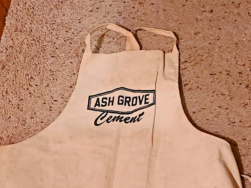 Vintage Ash Grove Cement Apron