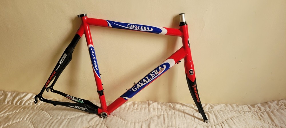 Rare Cavalera 62cm Frame – Carbon Rear & Fork – Campagnolo Record BB