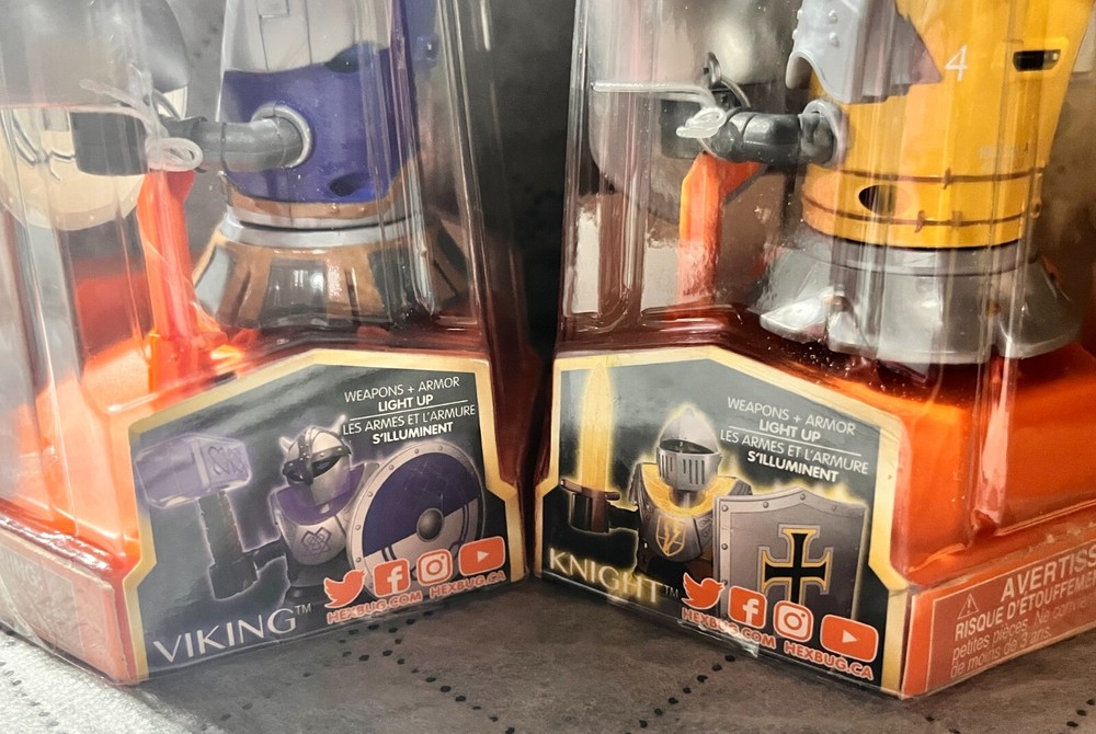 Set of 2 Hexbug Micro Titans Brawler Bots Remote Control Viking & Knight