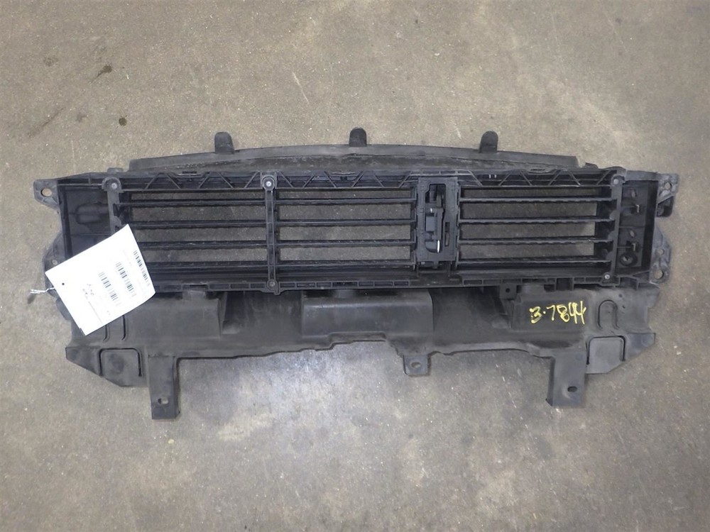2018 CR-V Upper Air Shutter 1719090