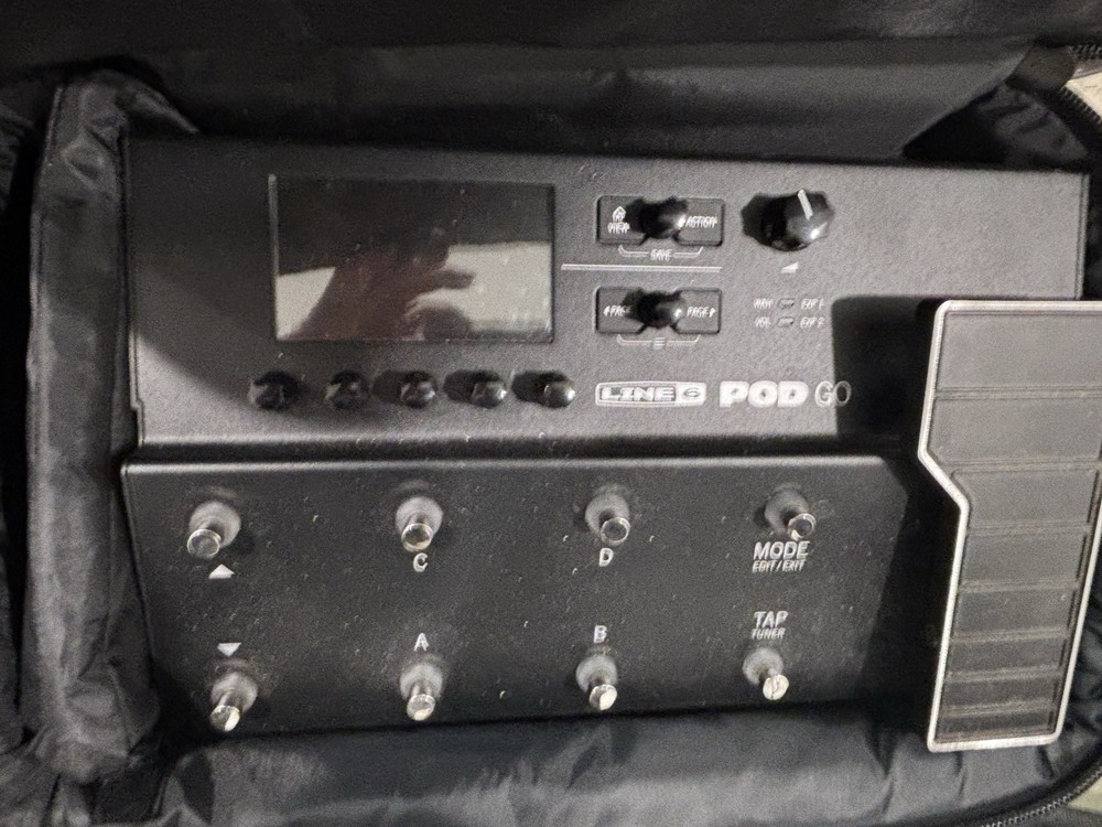 Line 6 POD GO Multi-Effect and Amp Modeler 2020 - Present Black