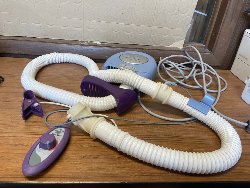 Bair Paws Model 850 Patient Adjustable Warming Unit System *