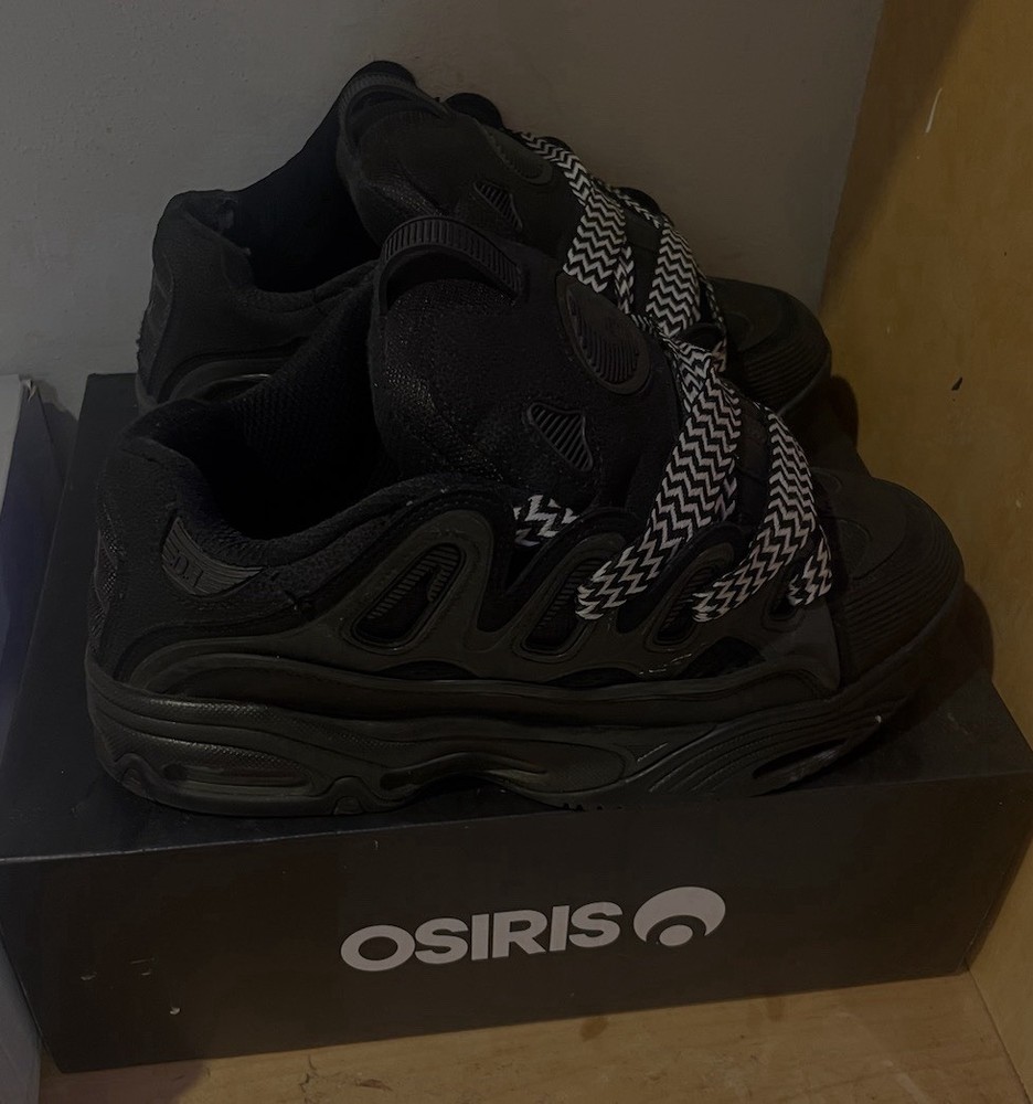 Osiris Skateboarding Shoes Black with Patterned Laces
