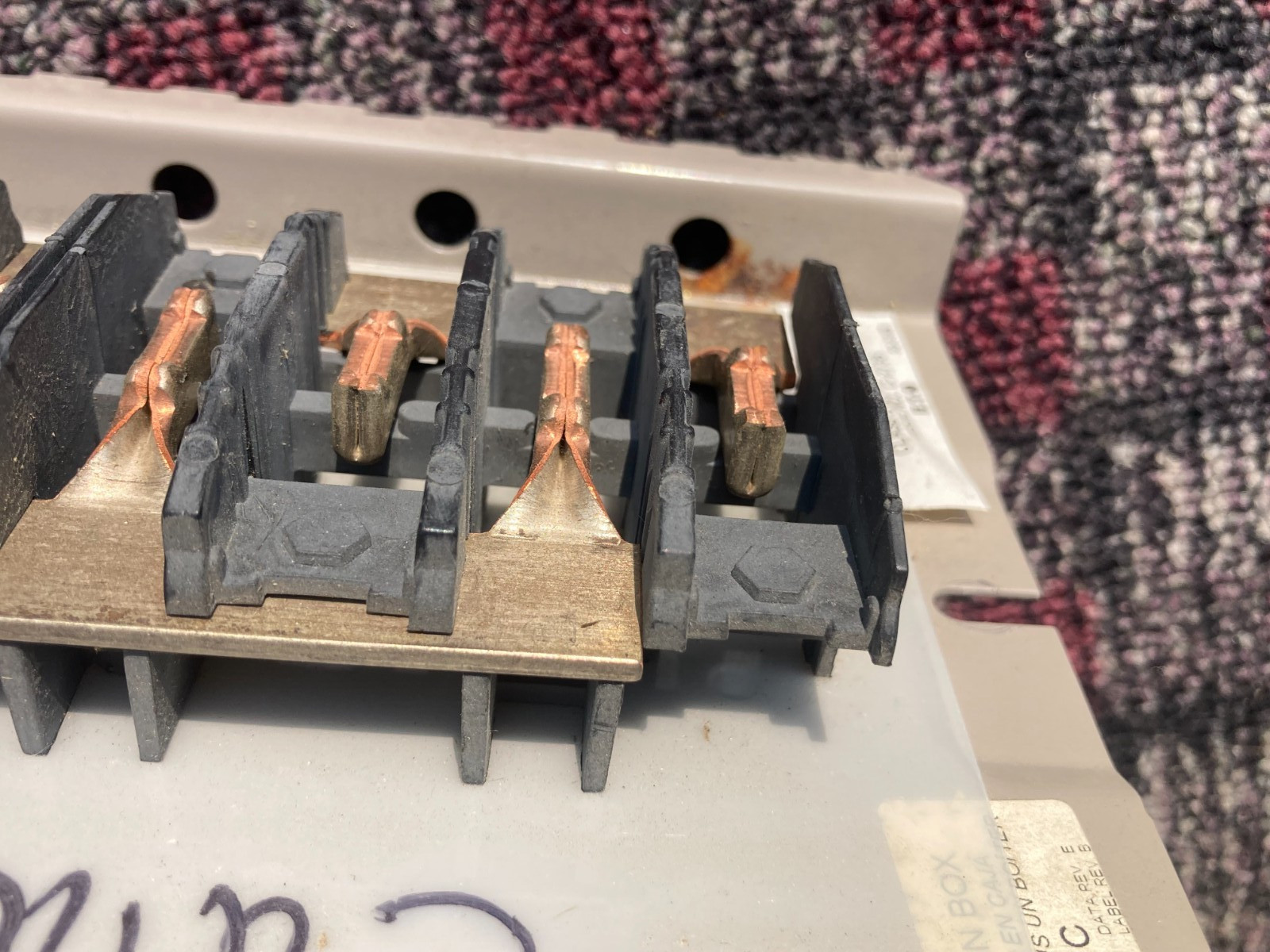 EATON CUTLER HAMMER AC-7435 24 CIRCUIT PANEL BUS GUTS CTL PANELBOARD C-2738