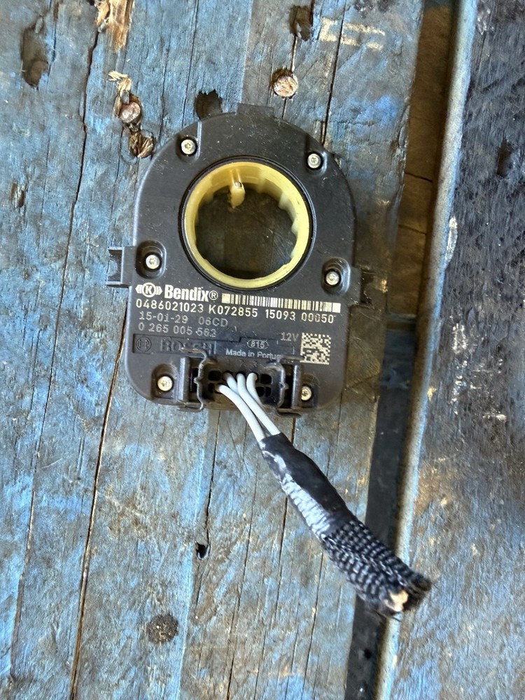 PACCAR STEERING COLUMN Steering Angle Sensor BENDIX 0486021023 K072855