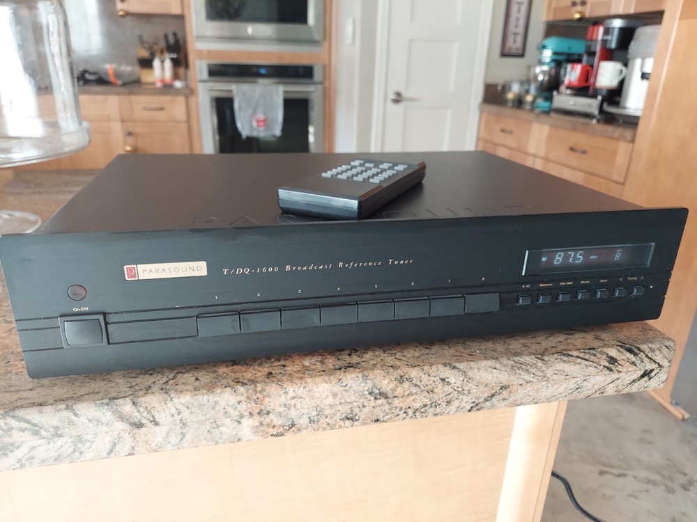 Parasound T / DQ-1600 Broadcast Reference Tuner With OEM Remote