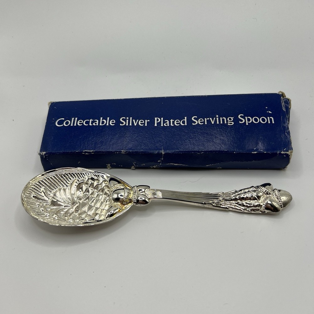 International Silver Plated Serving Spoon PINEAPPLE Design 5 3/4" Unused in Box