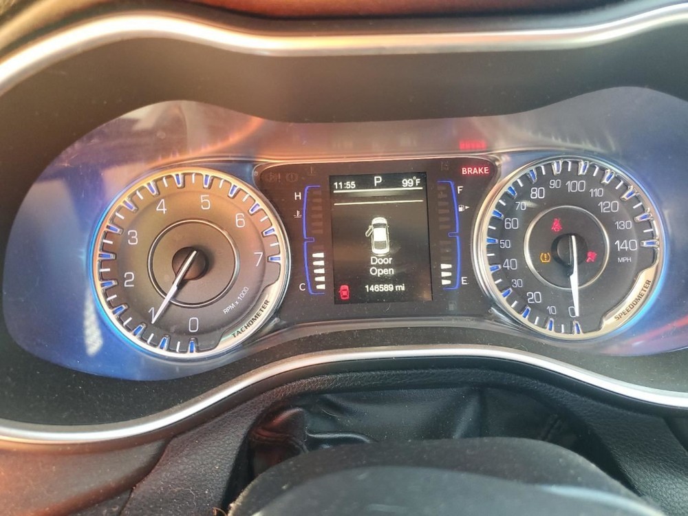 200 2016 Glove Box 4832067